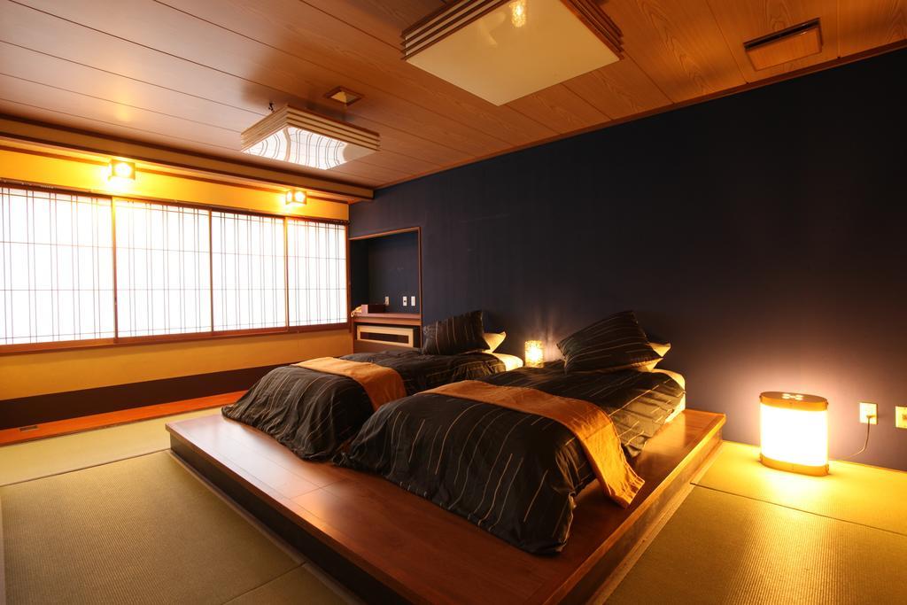Takamiya Ryokan Yamakawa Yonezawa Buitenkant foto